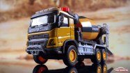 Majorette Grand Series - Volvo FMX Betoniera, luci e suoni, cm.19